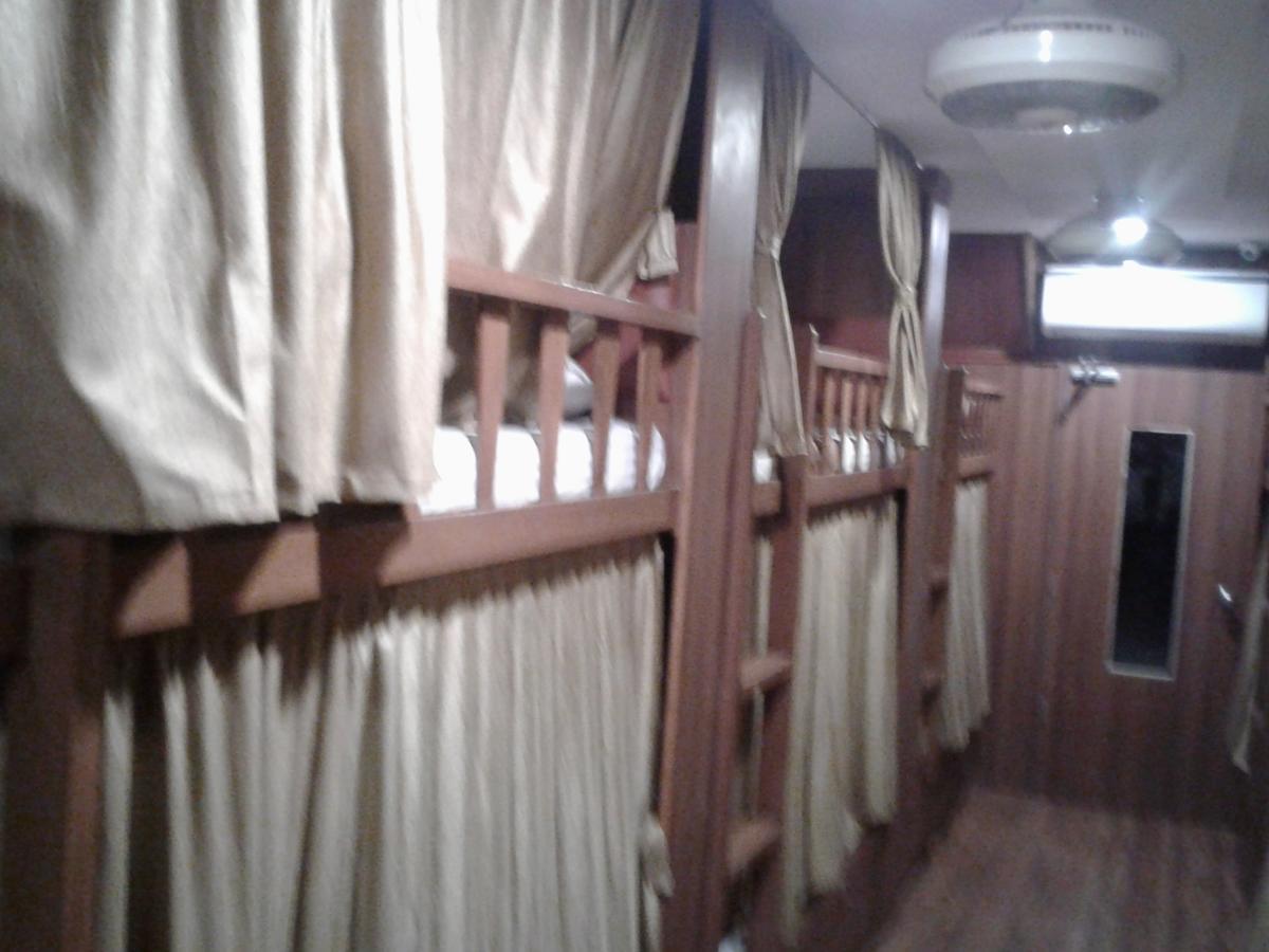 Classic Dormitory Mumbai Exterior photo